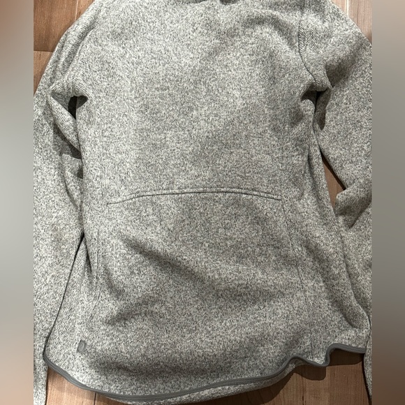 Fleece and thank you lululemon hoodie - Picture 6 of 9